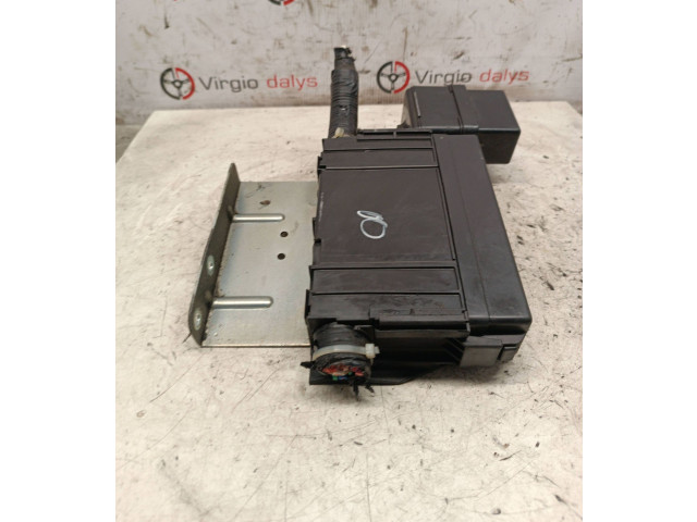   Pojistková skříňka 7154722330, 24382   Nissan Pulsar 2016