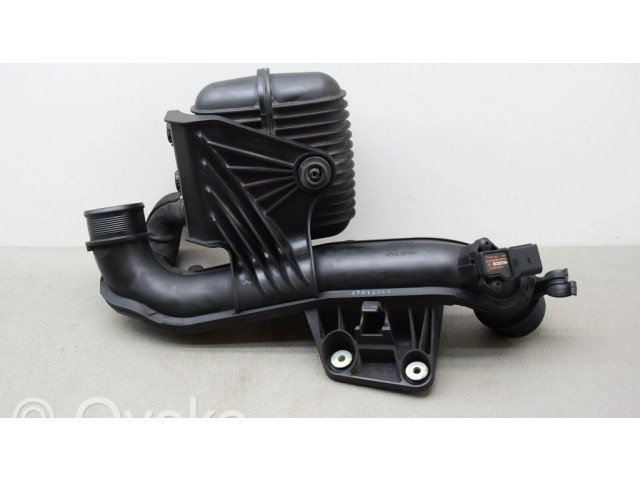 Резонатор всасывания