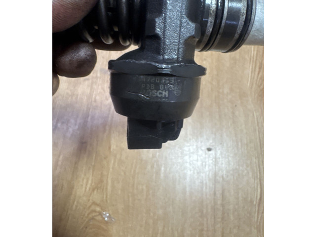 Vstřikovač 0414720313, 038130073BN Volkswagen Caddy