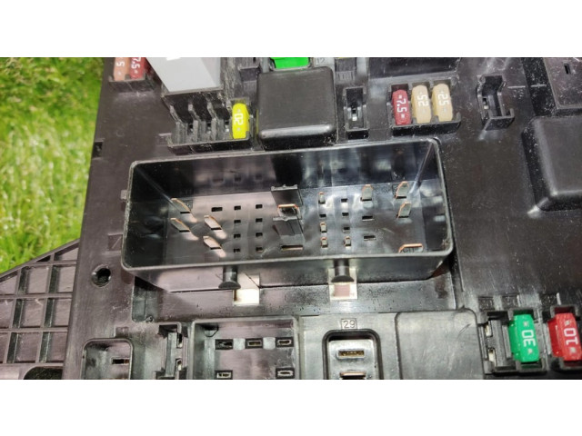   Pojistková skříňka 13368653, 365927271   Opel Zafira C 2014