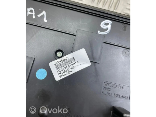 Блок управления климат-контролем 30745823 Volvo V70
