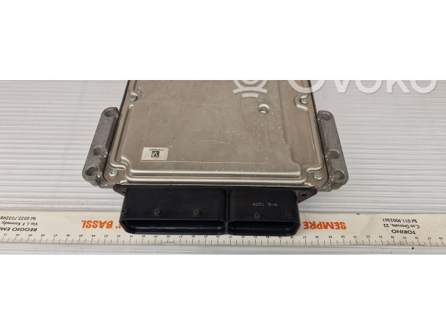 Řídící jednotka P05150625AC, 0281018384 Chrysler 300C 2012