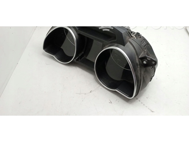 Панель приборов 8T0920981B, CAMA   Audi A5 8T 8F       