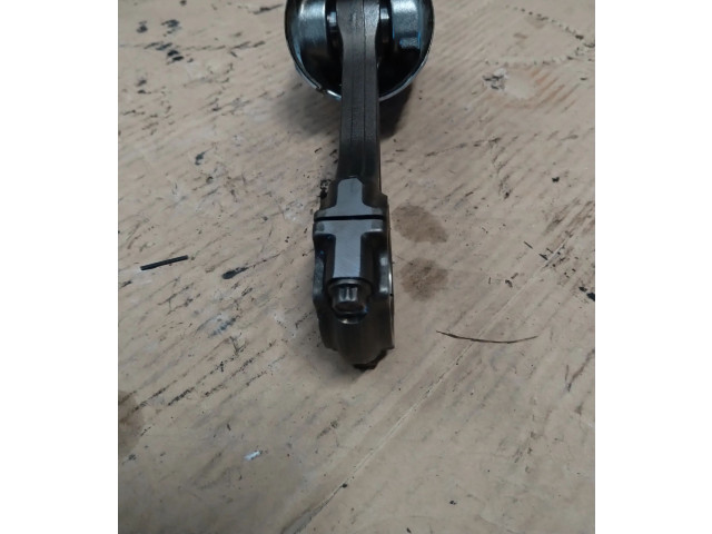  Поршень с шатуном -   Mitsubishi ASX  