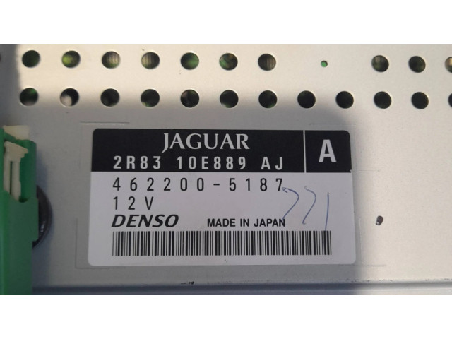 Радио/ проигрыватель CD/DVD / навигация