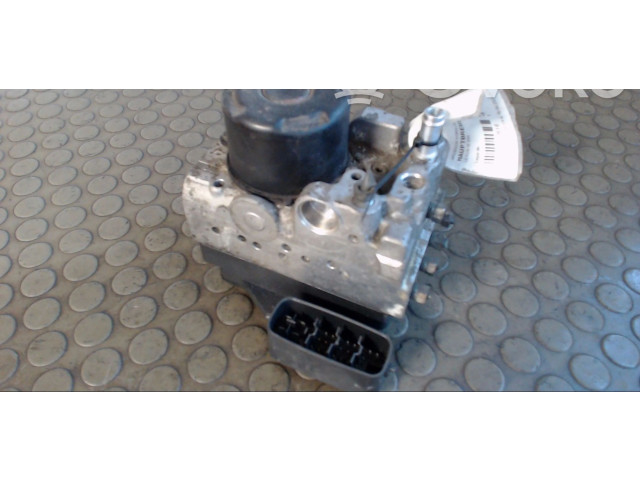 Блок АБС 4454053020 Lexus IS 200-300 1999 - 2005 года