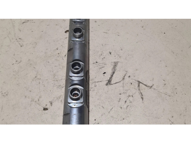 Топливная рампа 7800601   BMW 3 F30 F35 F31 2.0 