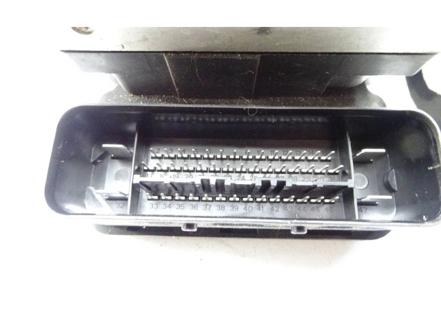 Блок АБС 8G9N2C405AC, 30681619   Volvo  V70  2008 - 2013 года