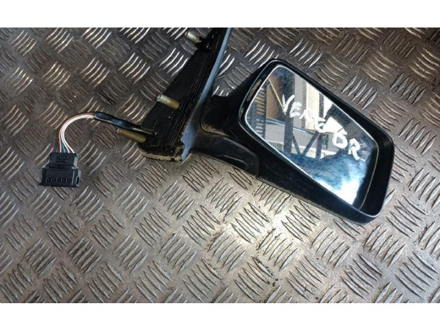Zpětné zrcátko Volkswagen Vento 1991
