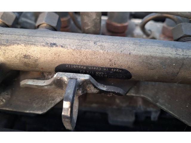 Vstřikovací lišta 46817523, 46817523 Suzuki Ignis