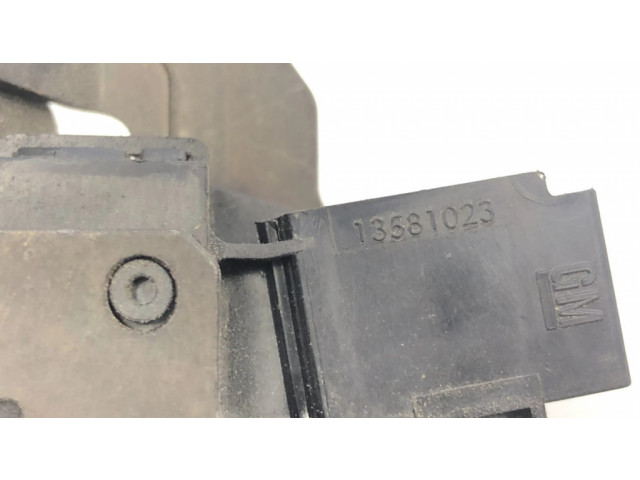 Zámek zadních dveří 13581023 Opel Ampera 2012