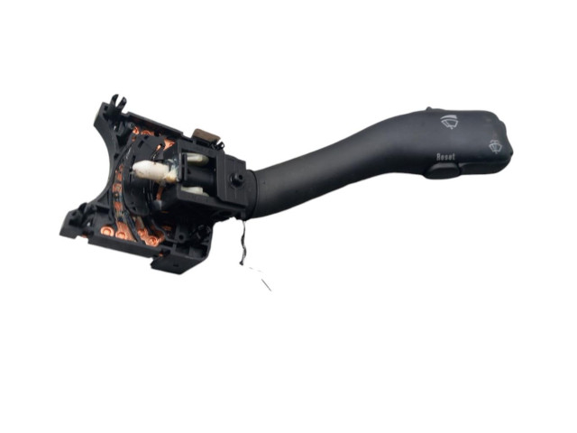 Ручка стеклоочистителей 4B0953503E01C   Audi TT Mk1