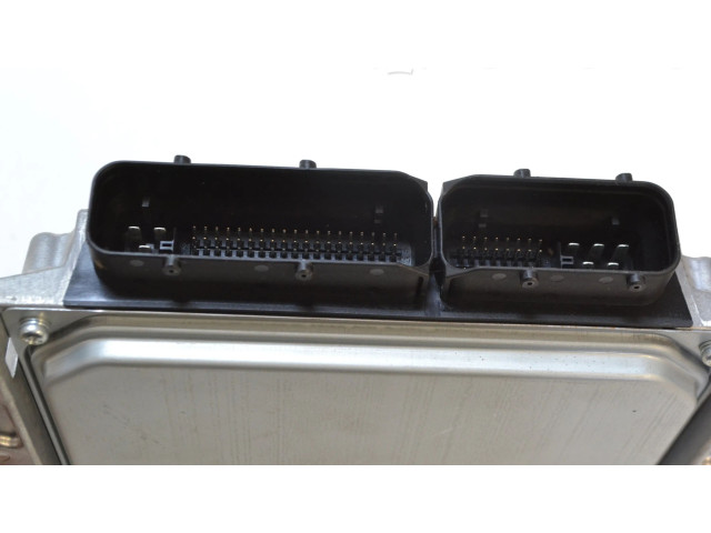 Блок управления двигателя 2758007494 Subaru Outback