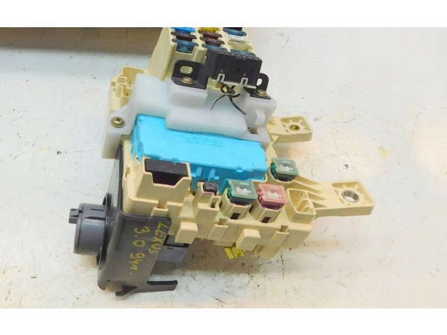 Řídící jednotka 8966106210   Lexus ES 250 - 300 - 330 1994