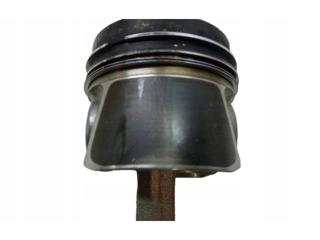  Поршень с шатуном  TDI  Skoda Octavia Mk3 (5E)  