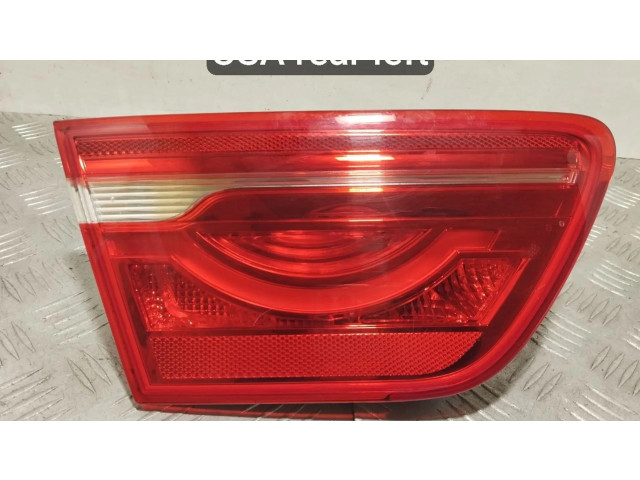 Задний фонарь Jaguar XE 2015- года