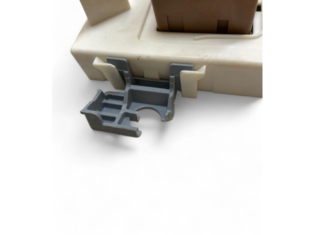 Блок комфорта 32217335 Volvo XC90