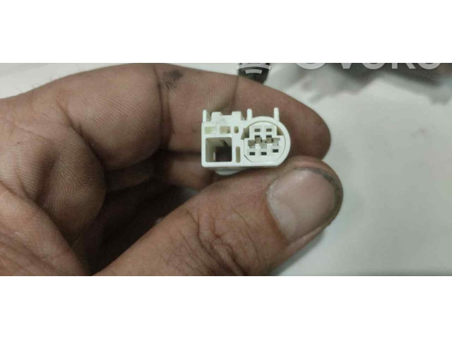 Zpětné zrcátko Suzuki Grand Vitara I 2010