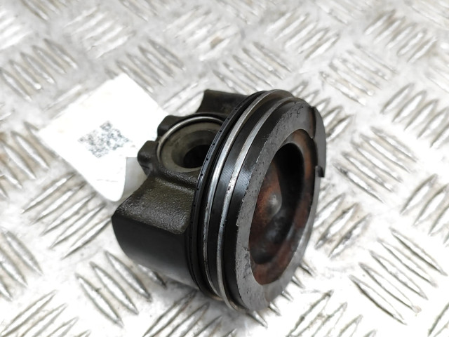 Поршень A6540302900 Mercedes-Benz GLS X167 для дизельного двигателя 3.0