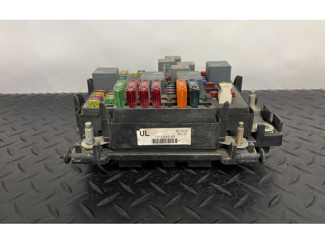   Pojistková skříňka 12193645   Cadillac Escalade 2005