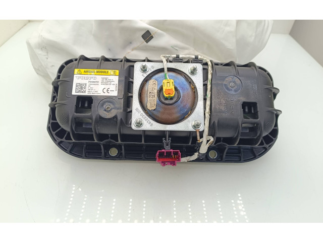 Подушка безопасности пассажира 31663751, 1T202070026P28 Polestar 2