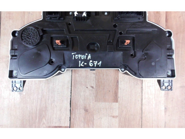 Přístrojová deska Toyota Camry VIII XV70 2020 8380033X81