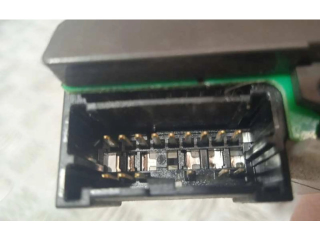 Ручка стеклоочистителей    Nissan Micra C+C