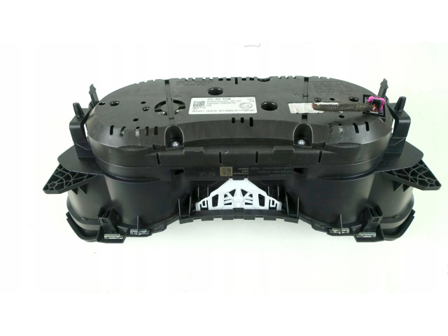 Панель приборов 3V0920741B   Skoda Superb B8 (3V)       