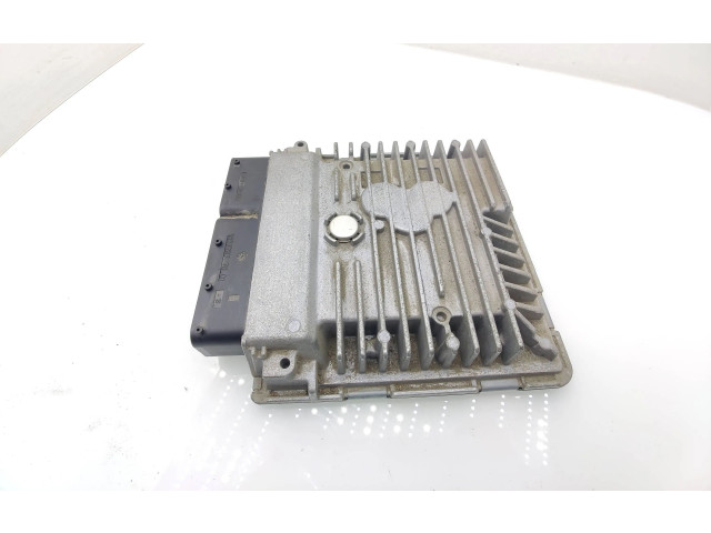 Řídící jednotka 03L906023PE Volkswagen Caddy 2011