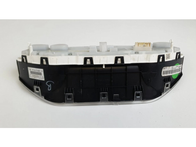 Панель приборов 982262198000, 769317790U Peugeot 2008 I