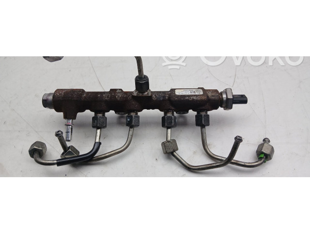 Топливная рампа 9821399680   Citroen C3 Aircross  