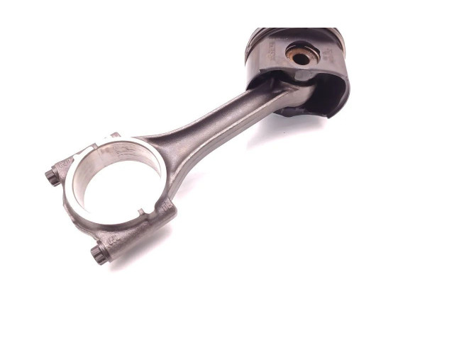  Поршень с шатуном DTRD DTRD  Skoda Octavia Mk4  