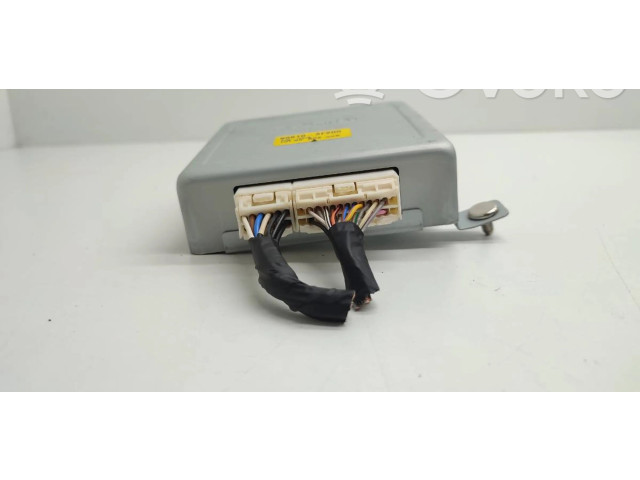 Блок управления 956103F200   KIA Opirus