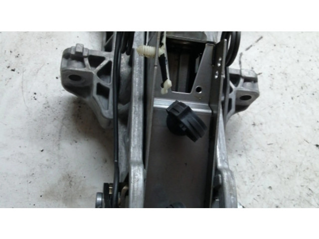 Ось рулевого колеса