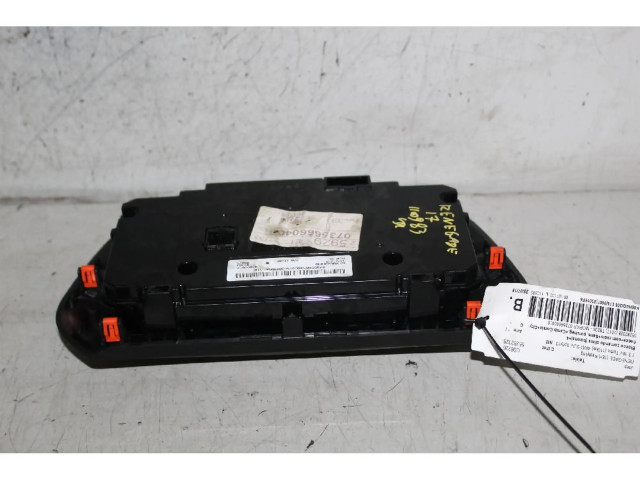 Блок управления климат-контролем    Jeep Renegade