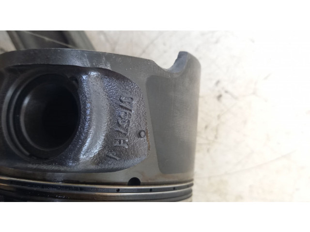 Píst 07657H Mercedes-Benz Citan W415 pro naftový motor 1.5
