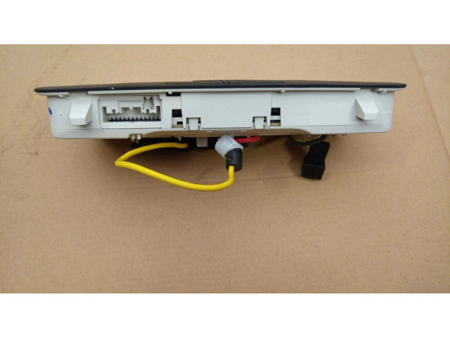 Фонарь освещения передних мест