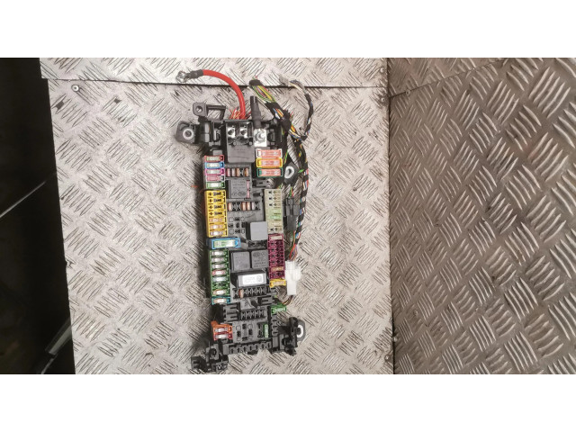   Pojistková skříňka a2465400240   Mercedes-Benz CLA C117 X117 W117 2013