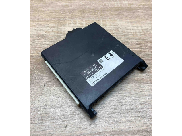 Блок предохранителей 8922178010, 2380003912 Lexus NX