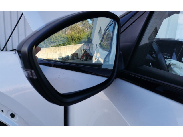 Зеркало электрическое Peugeot 2008 II 2019 - года