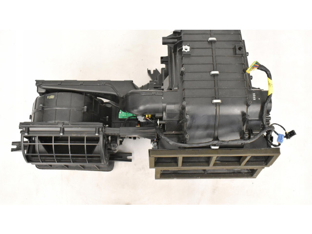 Вентилятор печки Tesla Model S