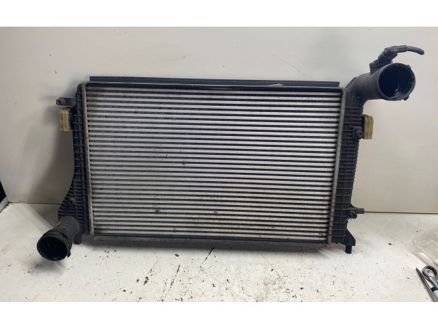 Интеркулер  1K0145803AM   Volkswagen Touran I 
