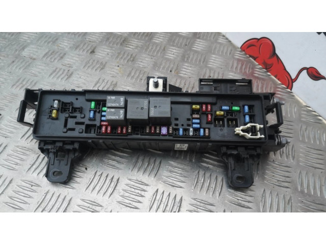 Блок предохранителей 109440500D, 35046507   Tesla Model S    