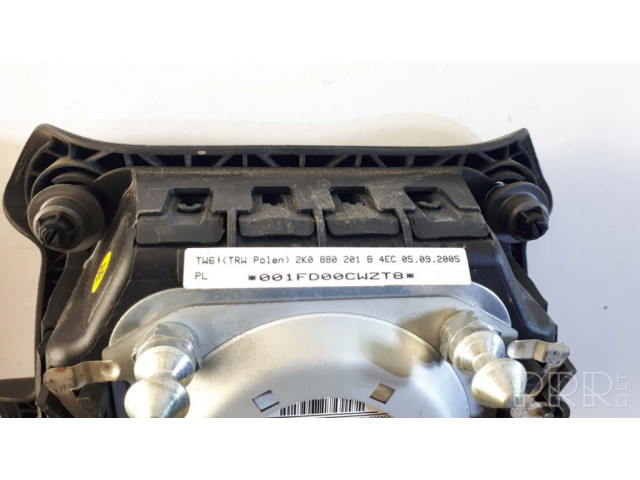 Руль Volkswagen Caddy 2004-2010 года 2K0419091E, 2K0880201B