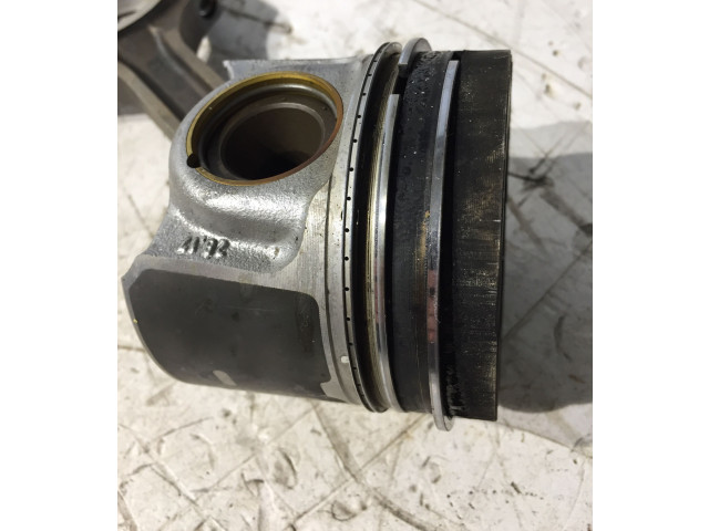 Píst RFGK206205BA, 237700524V   Ford Transit Custom     