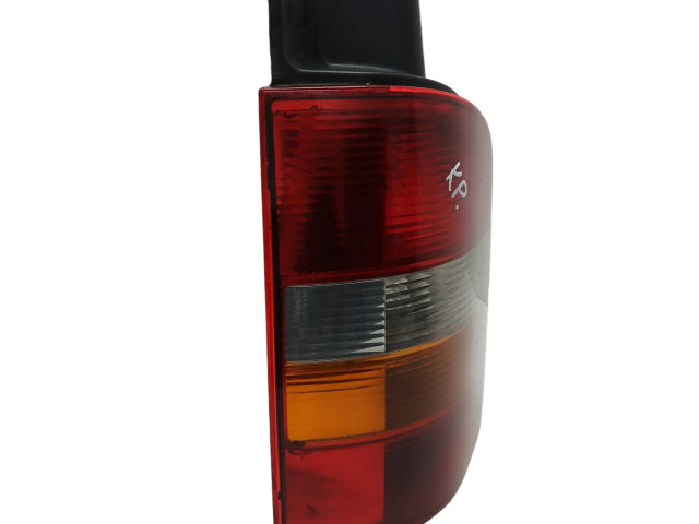 Задний фонарь левый 7H0945257A Volkswagen Transporter - Caravelle T5 2003-2015 года