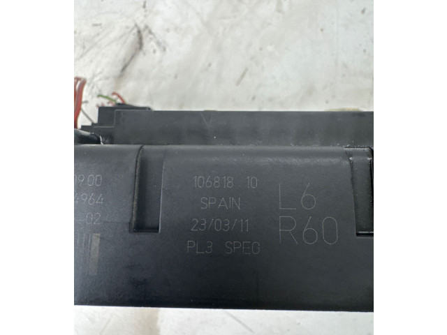 Pojistková skříňka 10681810 Mini Cooper Countryman R60 2012