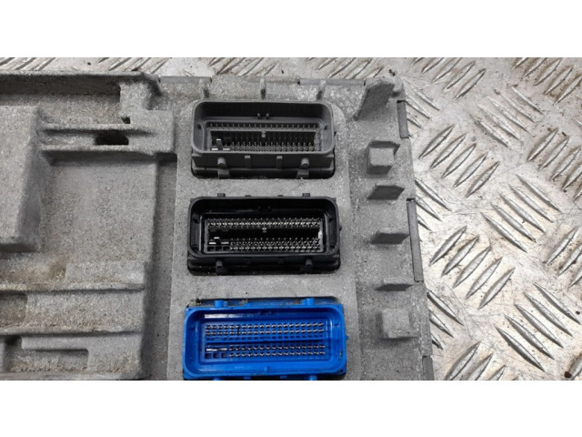 Блок управления двигателя 12679179 Chevrolet Camaro