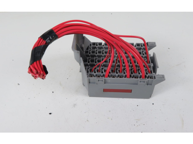 Блок предохранителей 9162439, 9162439 Volvo V70