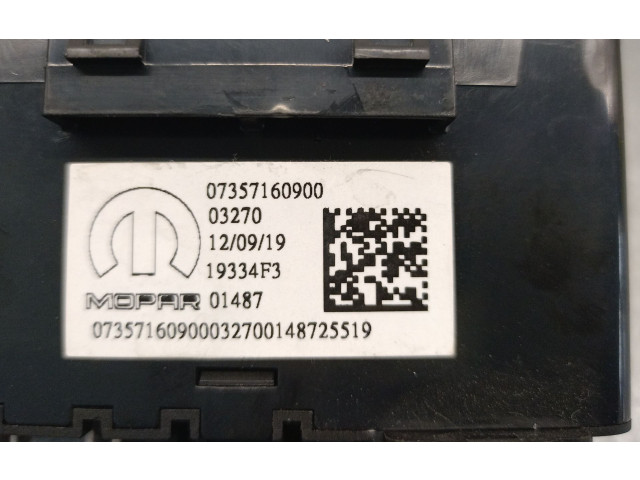 Блок управления 7357160900, MOPAR Fiat 500L